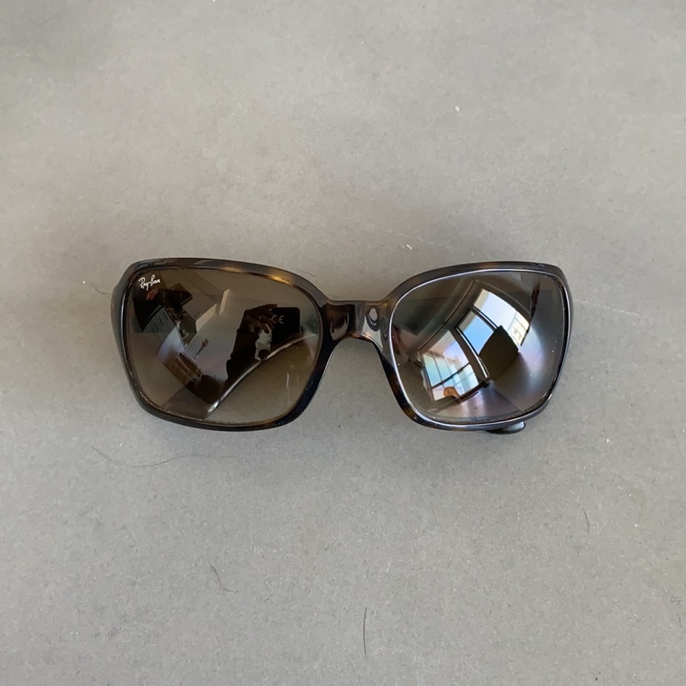 Ray-Bans Tortoise Brown Sunglasses